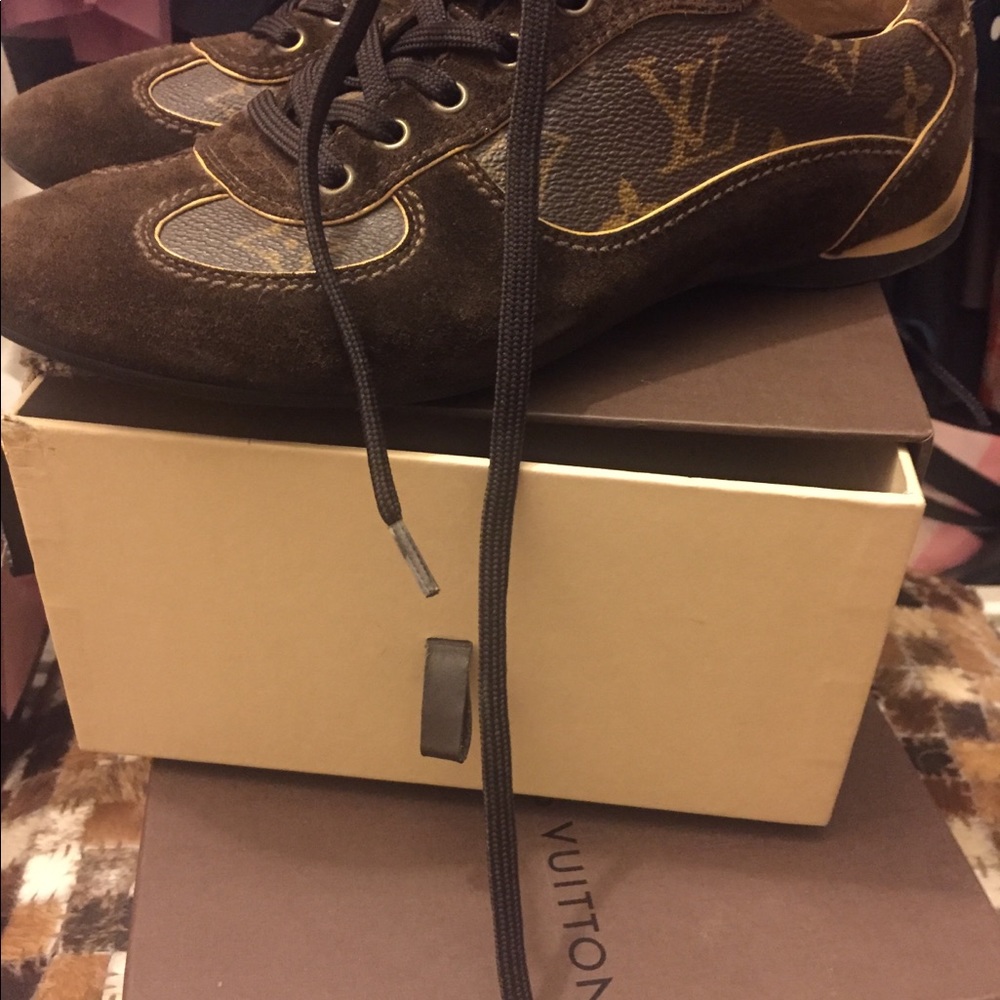 LV shoes